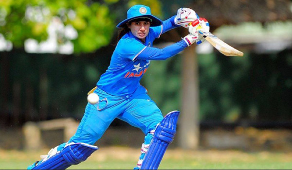 Mithali Becomes First Indian Cricketer who Scored 2000 runs in T20