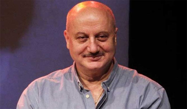 Anupam Kher resigns as the chairman of FTII