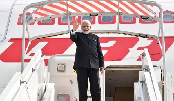 PM Modi visits Russia to attend 5th Eastern Economic Forum