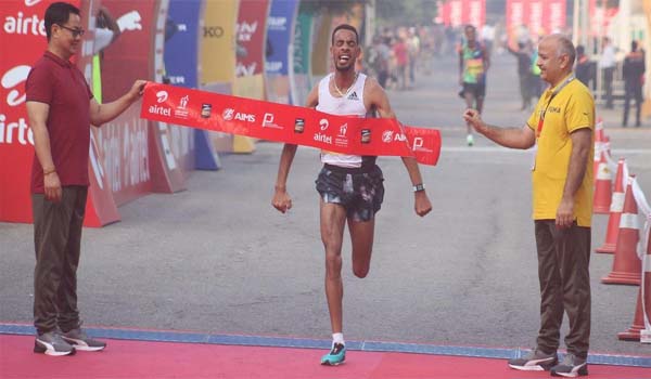 Andamlak Belihu wins 15th Airtel Delhi half marathon