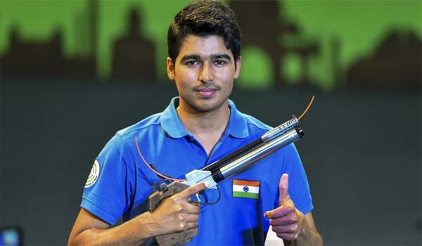 17-years-old Saurabh Chaudhary won Silver medal in Men's 10m Air Pistol event
