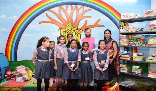Prakash Javadekar Unveils 'Toy Bank Classes' in New Delhi