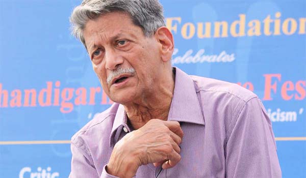 Renowned playwright Kiran Nagarkar dies
