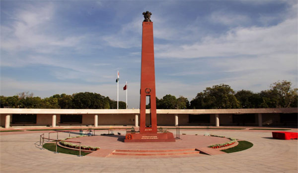 Prime Minister Dedicates National War Memorial to the Nation