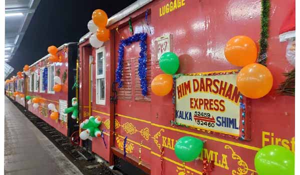 Indian Railways inaugurated 'Him Darshan Express' with Vistadome coach on Kalka-Shimla route