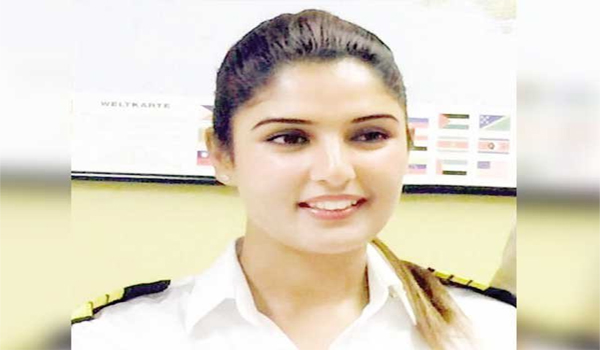 Iram Habib 1st Muslim Woman Pilot from Kashmir